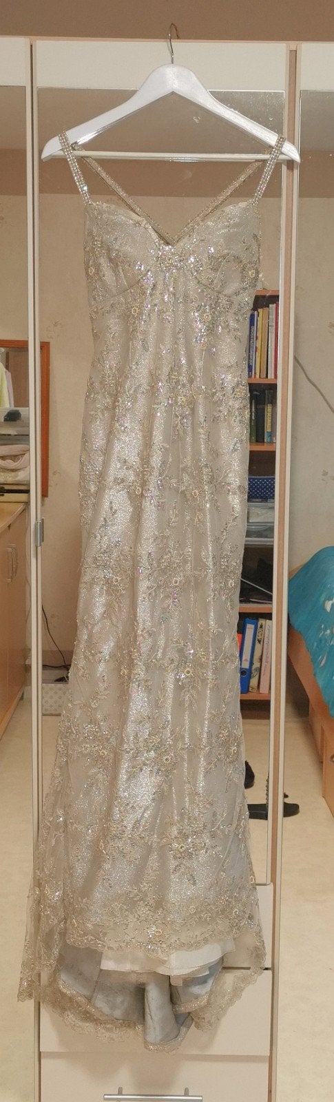 Unieke jurk trouwjurk galajurk gala zilver wit strass, Kleding | Dames, Galajurk, Ophalen of Verzenden, Zo goed als nieuw, Maat 36 (S)