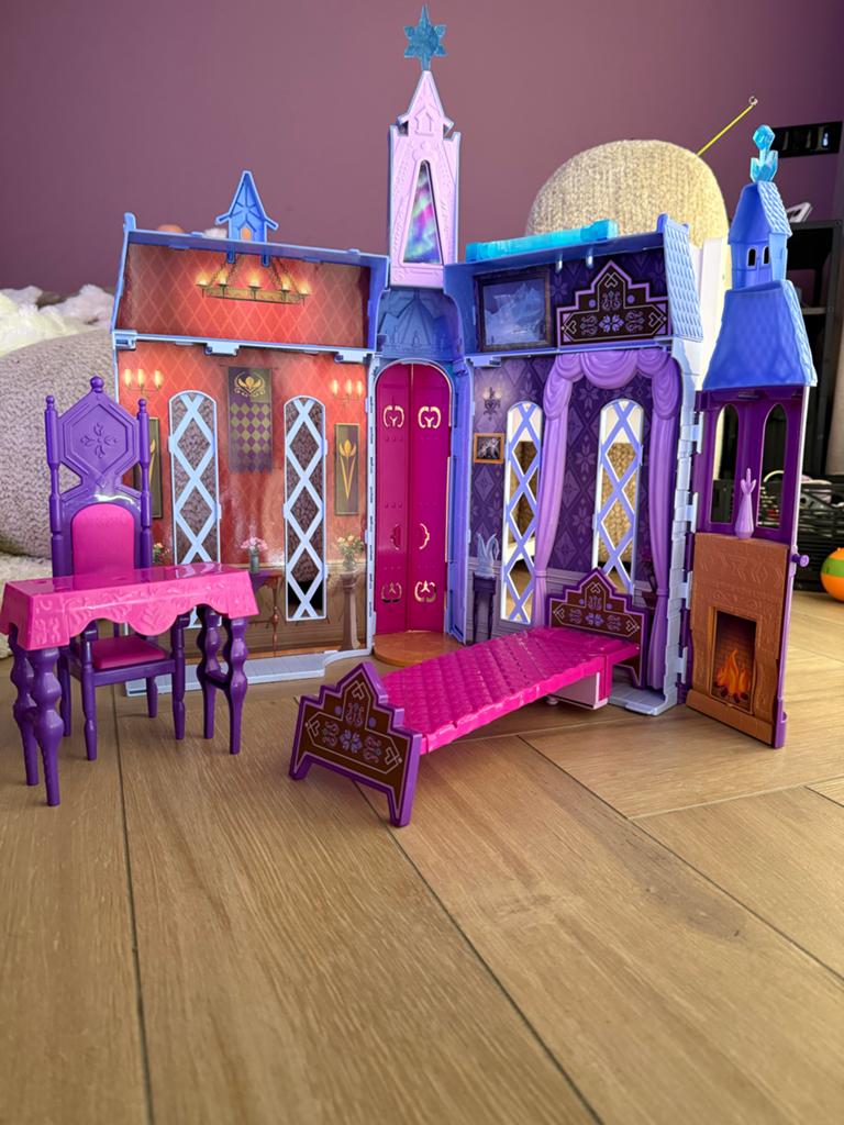 Disney Frozen 2 Arendelle Kasteel Speelset, Ophalen, Zo goed als nieuw, Meisje
