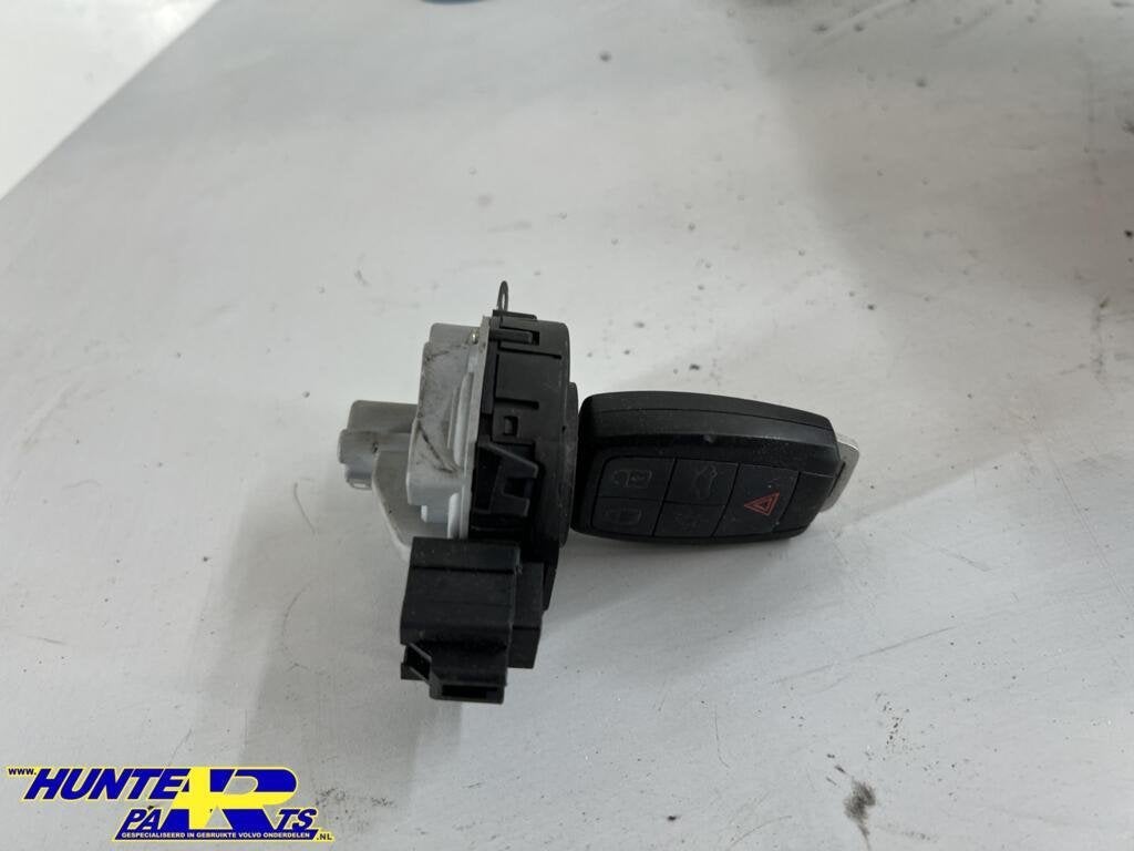 Contactslot schakelaar Volvo V50/S40/C30 ('04-'12) 30737157, Gebruikt, Ophalen of Verzenden, Volvo, Volvo