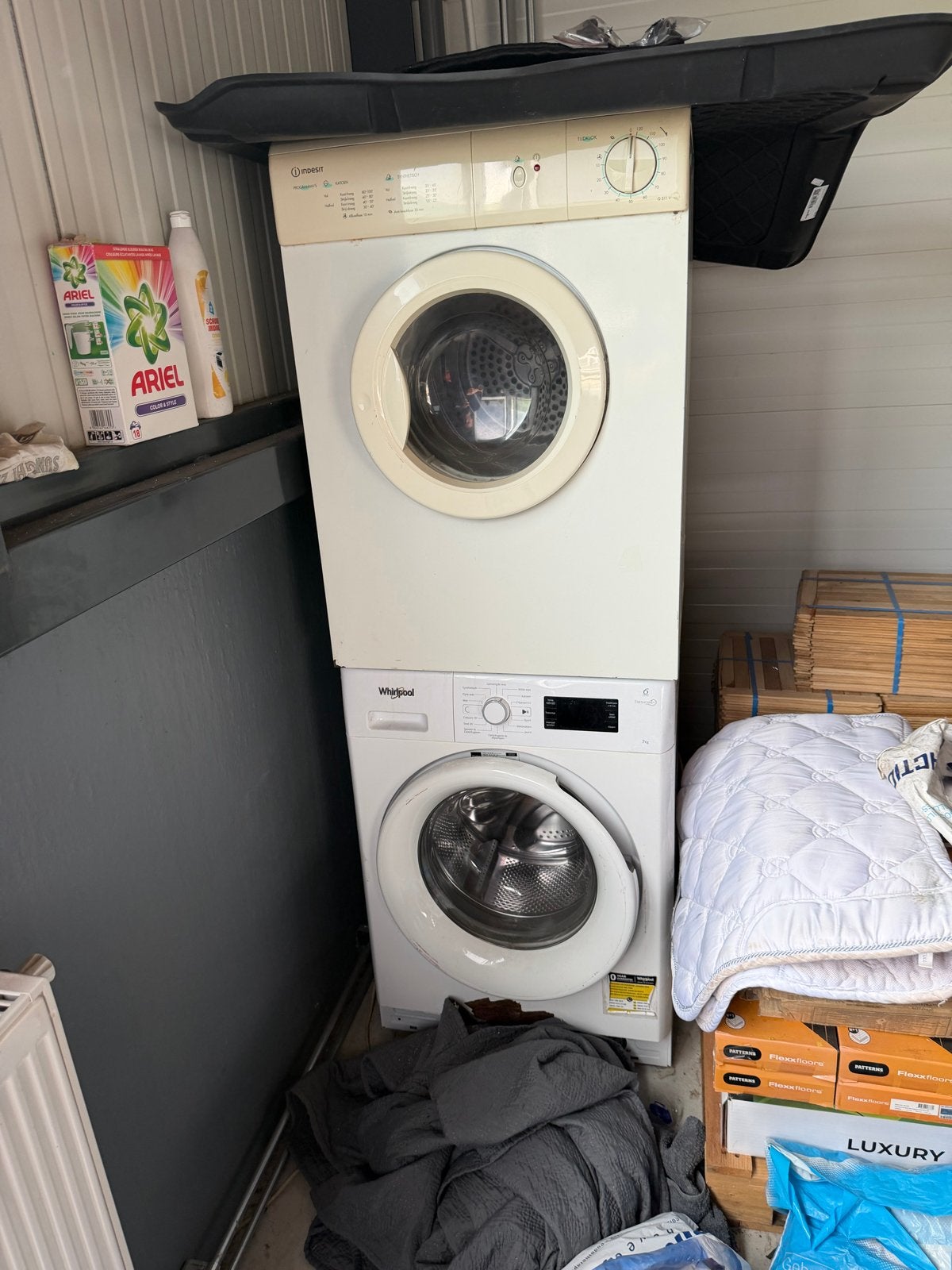 Whirlpool Wasmachine en indesit droger, Ophalen, Gebruikt, Voorlader, 85 tot 90 cm