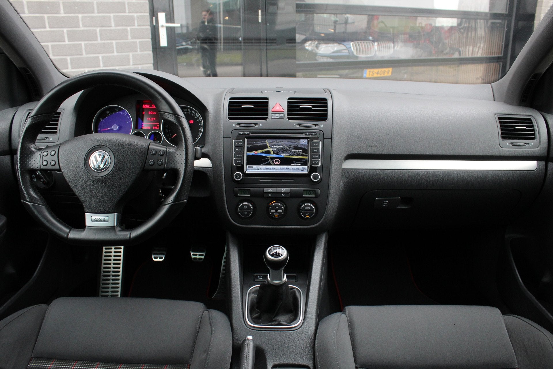 Volkswagen Golf 2.0 TFSI GTI / Schuifdak / Xenon / 18" LMV /, Auto's, Volkswagen, Stof, Gebruikt, Huisgarantie, 4 cilinders