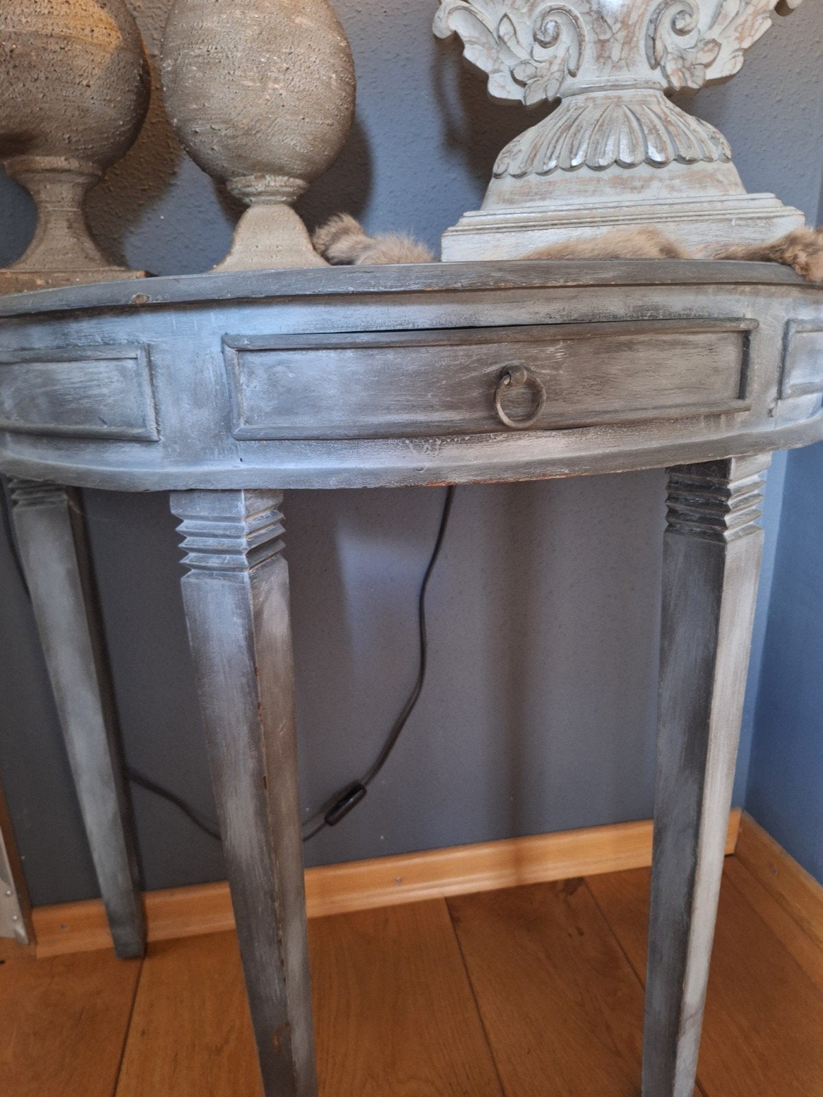 Halfronde Sidetable / Console Tafel met Lade, Ophalen