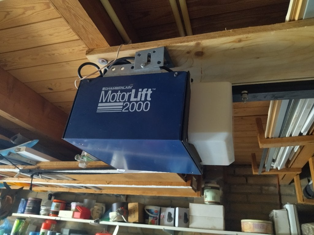 Garagedeuropener CHAMBERLAIN, Ophalen, 120 cm of meer, Garagedeur, Zo goed als nieuw