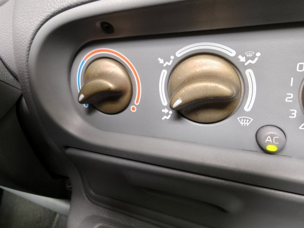 Renault Twingo 1.2-16V Paris Automaat Airco, Auto's, Twingo, 4 stoelen, 395 kg, 75 pk