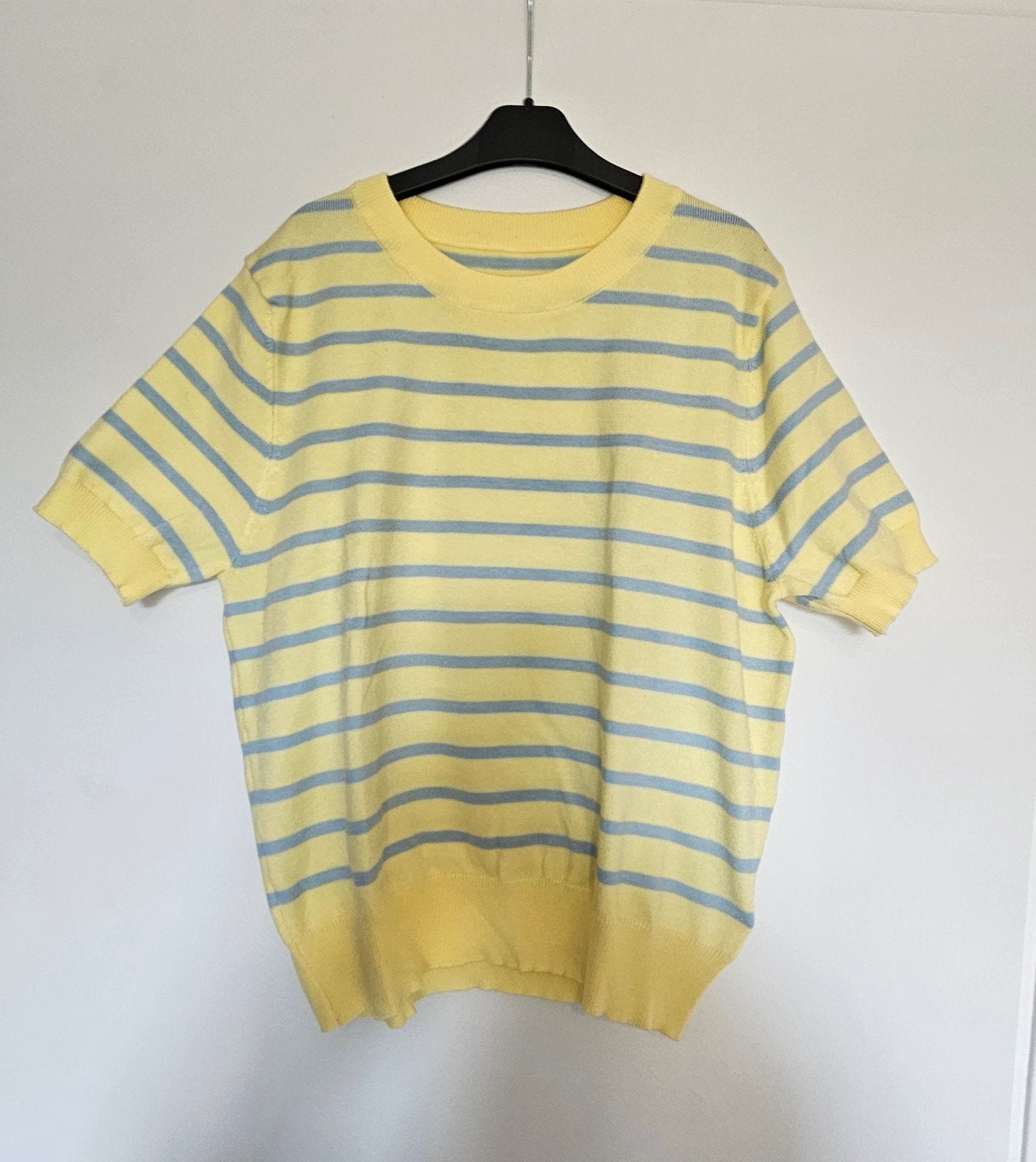 Gestreept tshirt van zachte stof., Kleding | Dames, T-shirts, Maat 38/40 (M), Geel, Nieuw, Ophalen of Verzenden