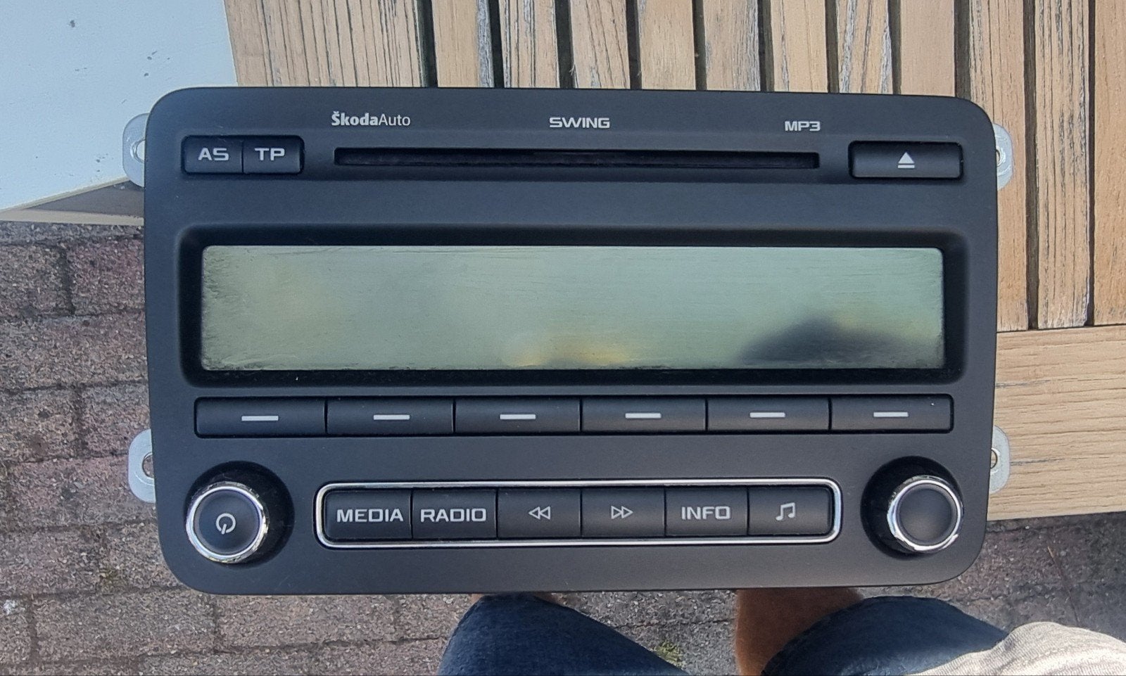 Skoda Swing Autoradio - Origineel en Goed Werkend, Ophalen, Gebruikt