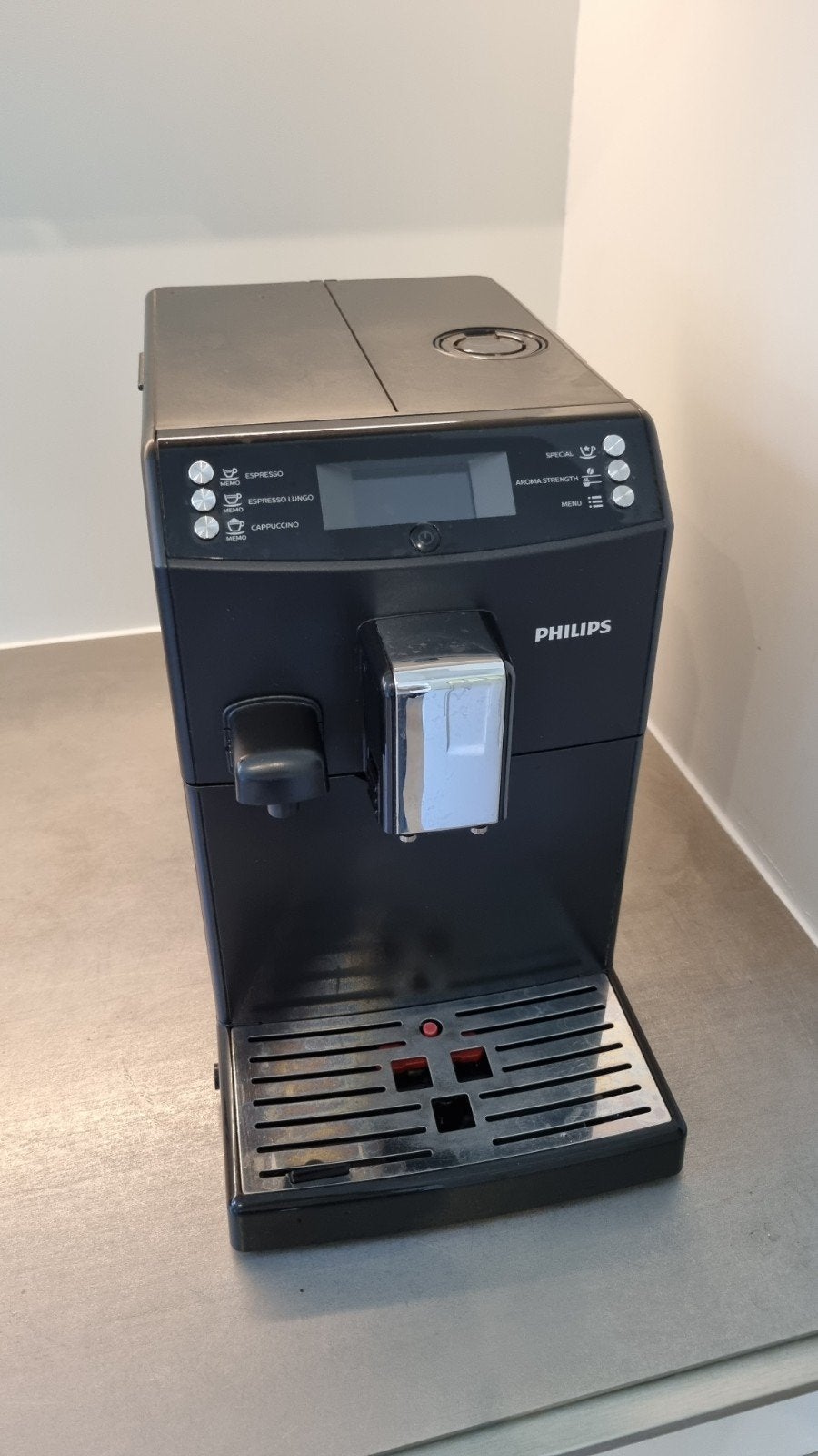 Philips 3100 serie espressomachine HD8828, Witgoed en Apparatuur, Ophalen, Gebruikt, Espresso apparaat, Koffiebonen