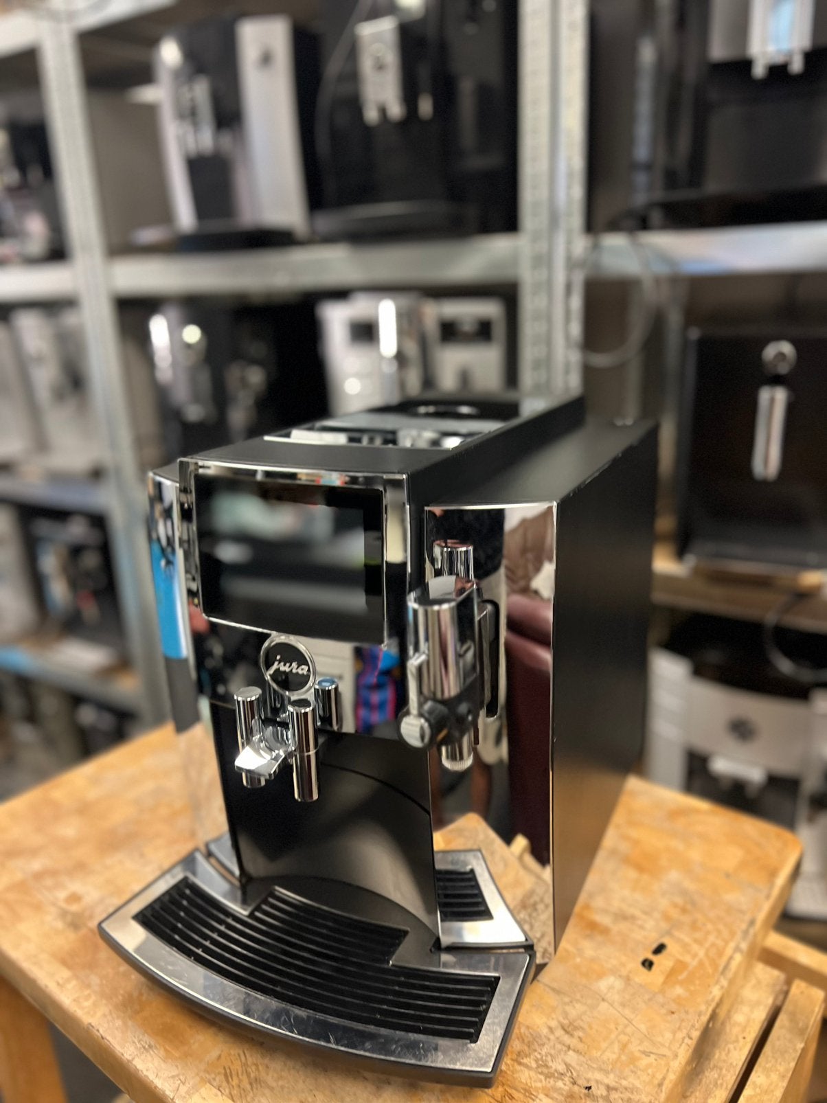 Jura s 8, Kundendienst@jura.com, JURA Elektroapparate AG * Adres: Kaffeeweltstrasse 10, 10 kopjes of meer, Koffiemachine