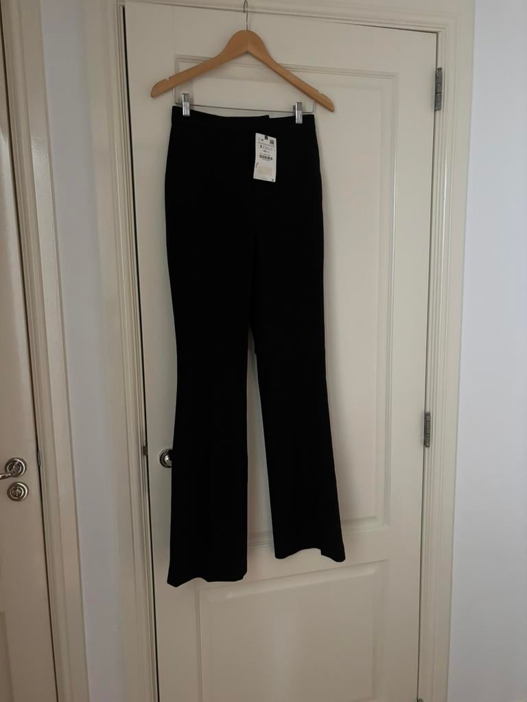 Zara zwarte wijde flared pantalon, zwarte nette chino maat S, Zwart, Nieuw, Ophalen of Verzenden, Maat 36 (S)