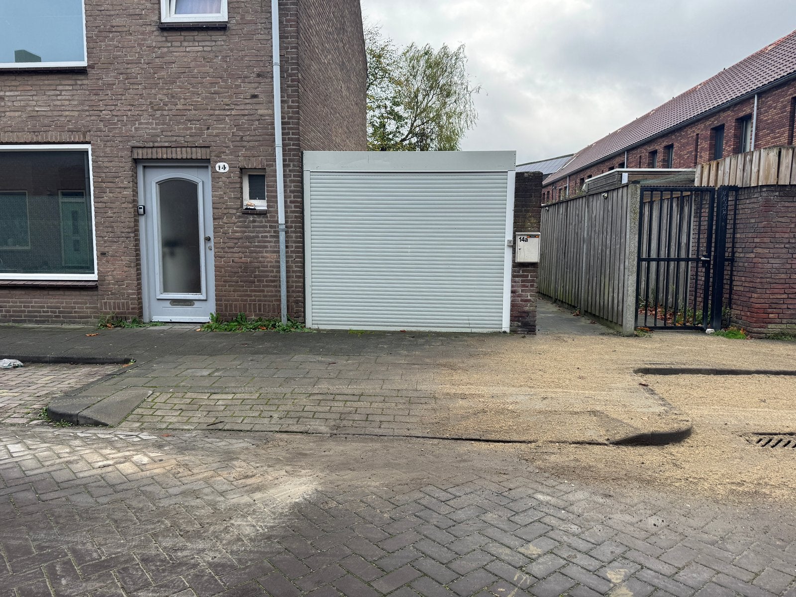 Te huur opslagruimte Opslag ruimte 50m2 (garage), 50 m² of meer, Tilburg