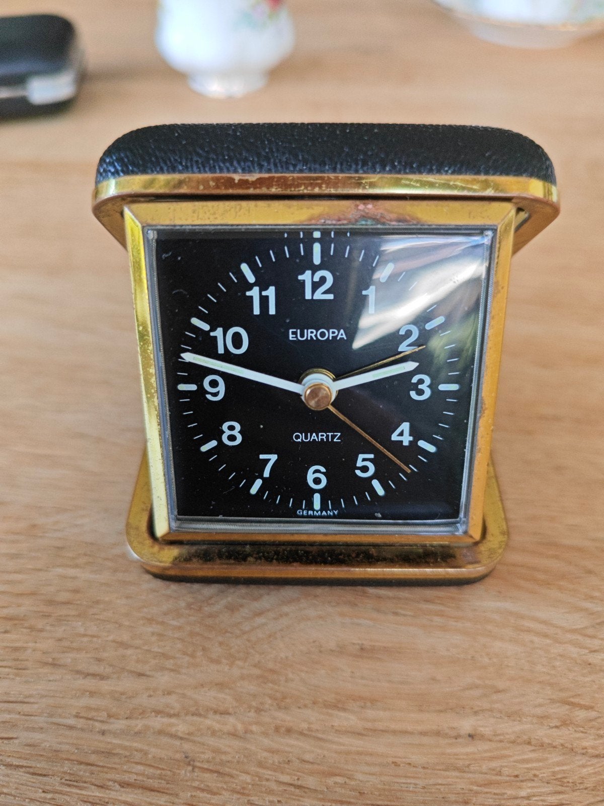 Vintage Europa Quartz Reiswekker - Zwart en Goud, Ophalen of Verzenden