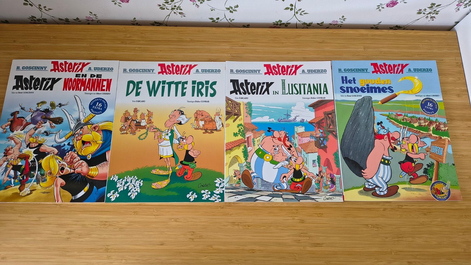 4 Asterix strips - 1x gelezen, Ophalen of Verzenden