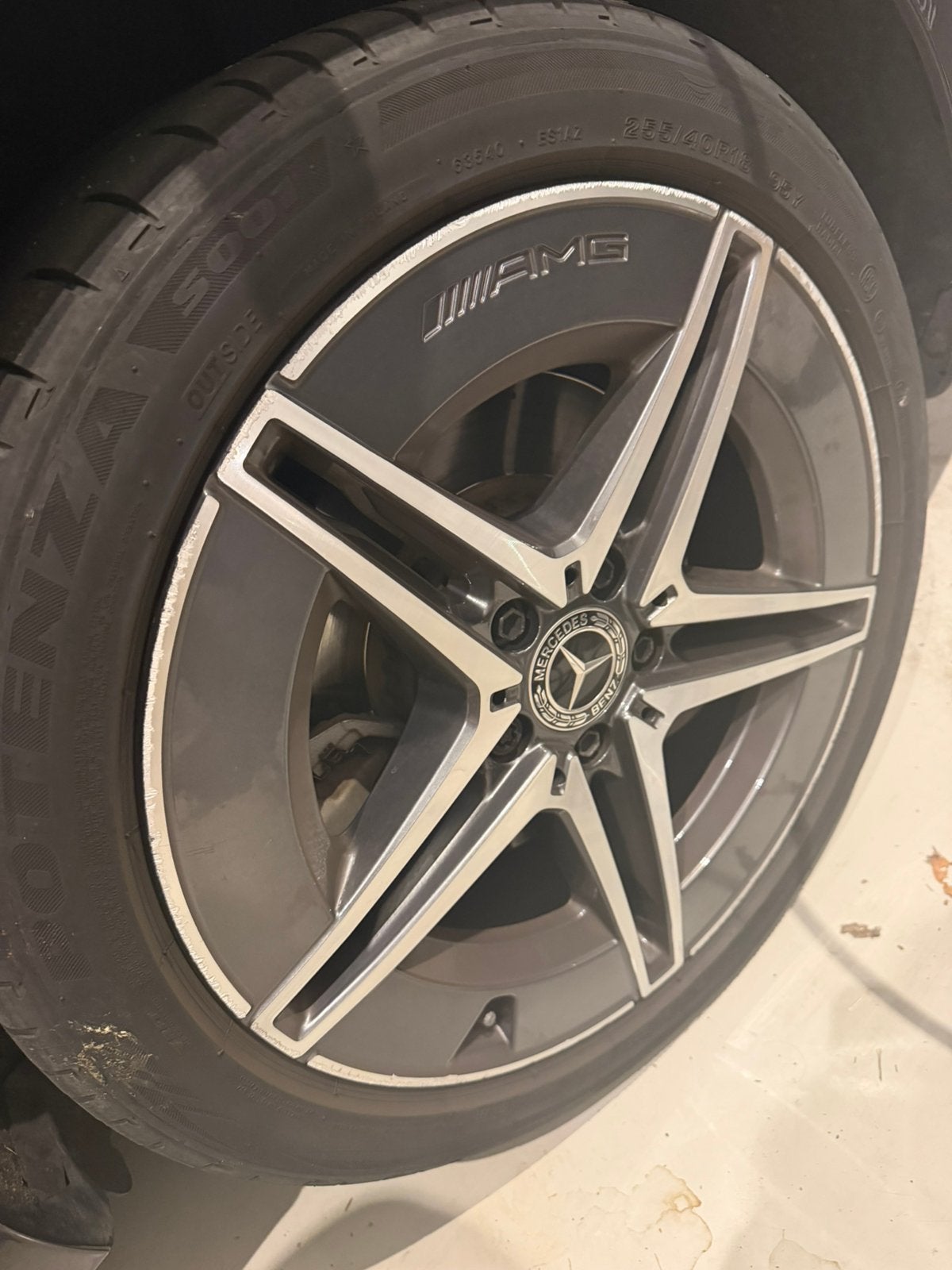 Velgen banden origineel set mercedes 18 inch 400 euro, 18 inch, Banden en Velgen, Ophalen of Verzenden, Zomerbanden