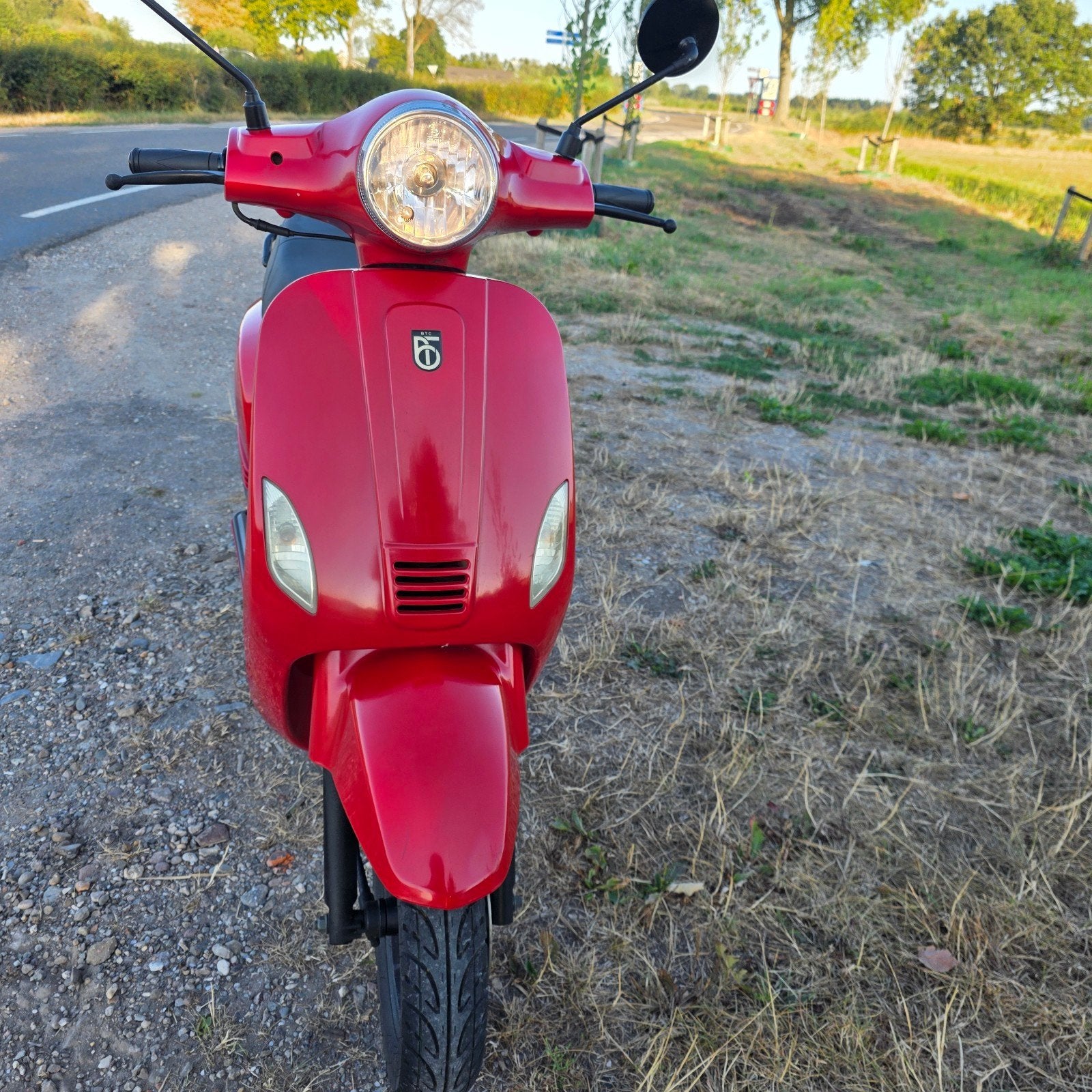 Rode Riva Scooter - Goed Onderhouden, Gebruikt, Btc, Btc@, Benzine