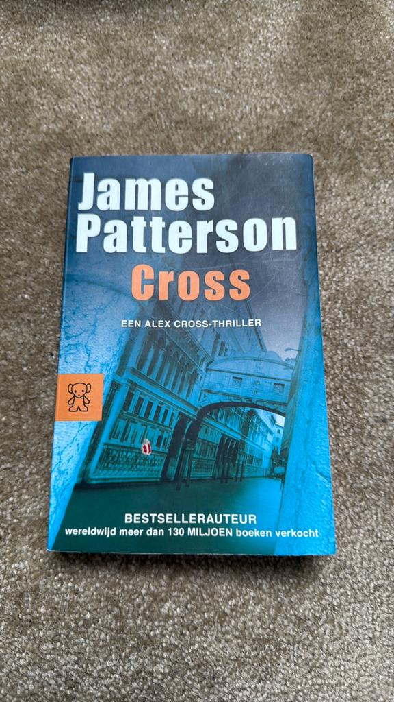 James Patterson - Cross (Alex Cross-thriller), Ophalen of Verzenden, Zo goed als nieuw, Amerika