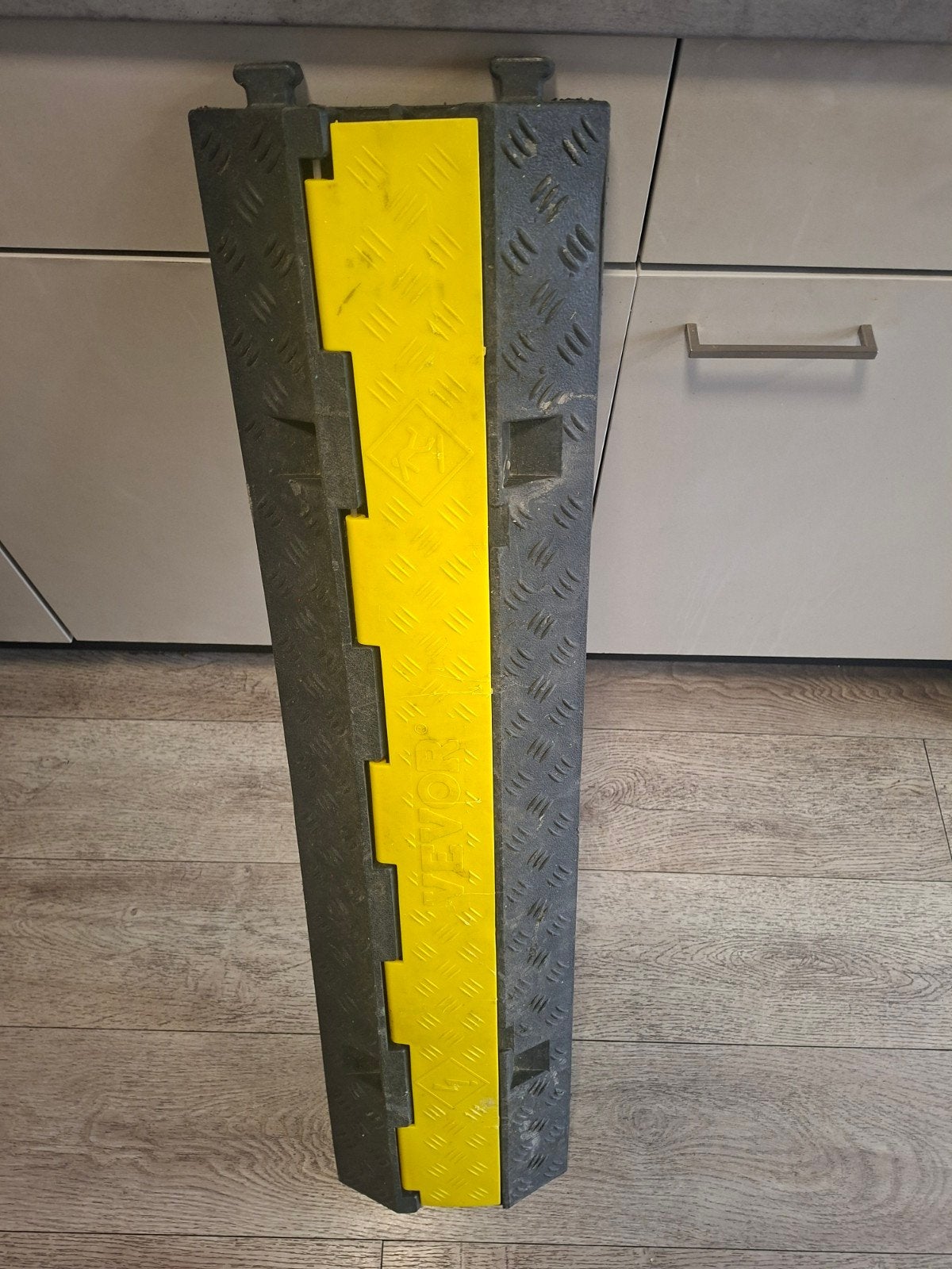 Kabelgoot / Kabelbrug (2 kabels), Ophalen, Zo goed als nieuw, Overige merken, Overige typen