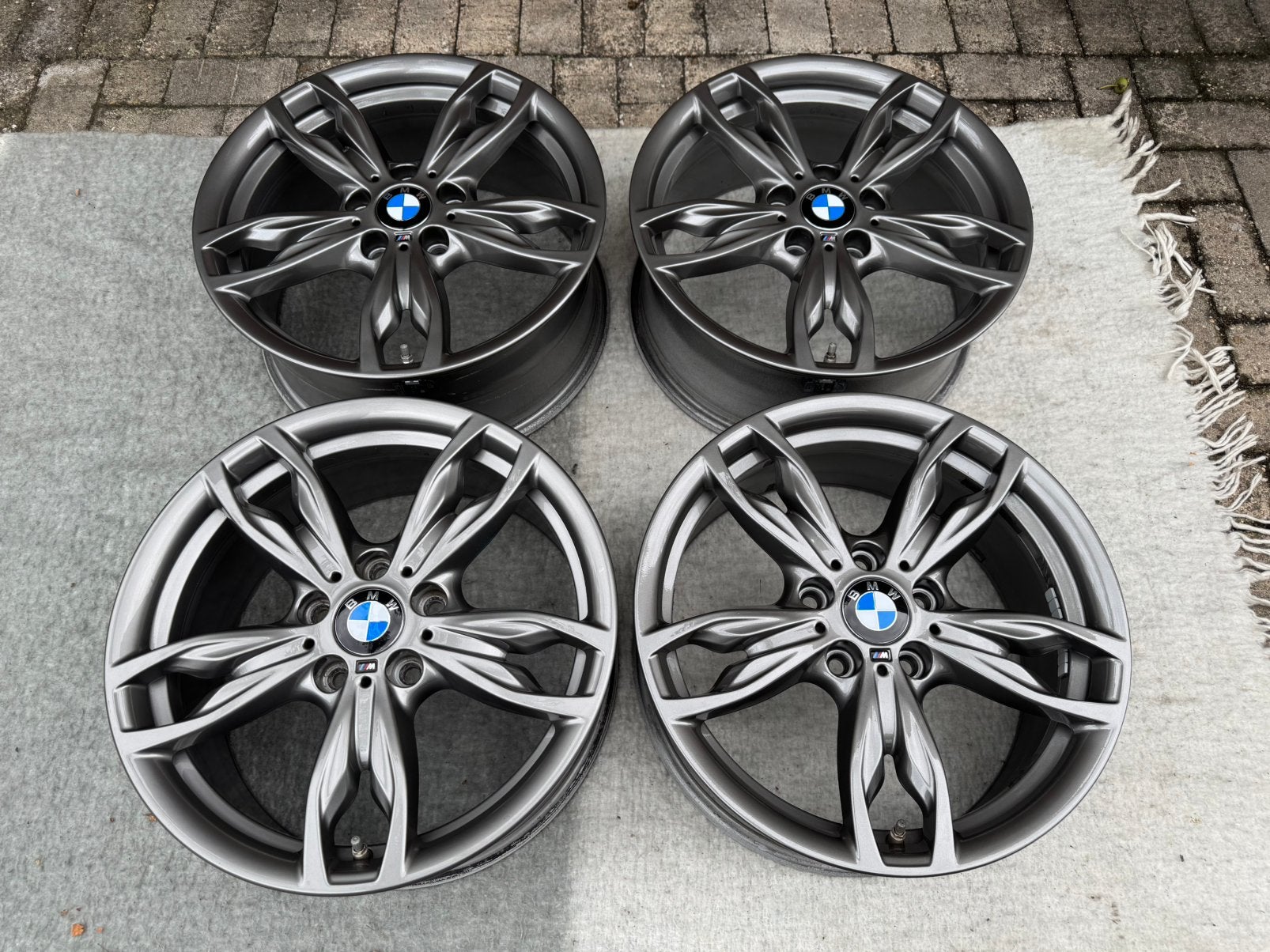 BMW 18 INCH M436 Ferric Grey Breedset winter/zomer mogelijk, 18 inch, 245 mm, Banden en Velgen, Nieuw