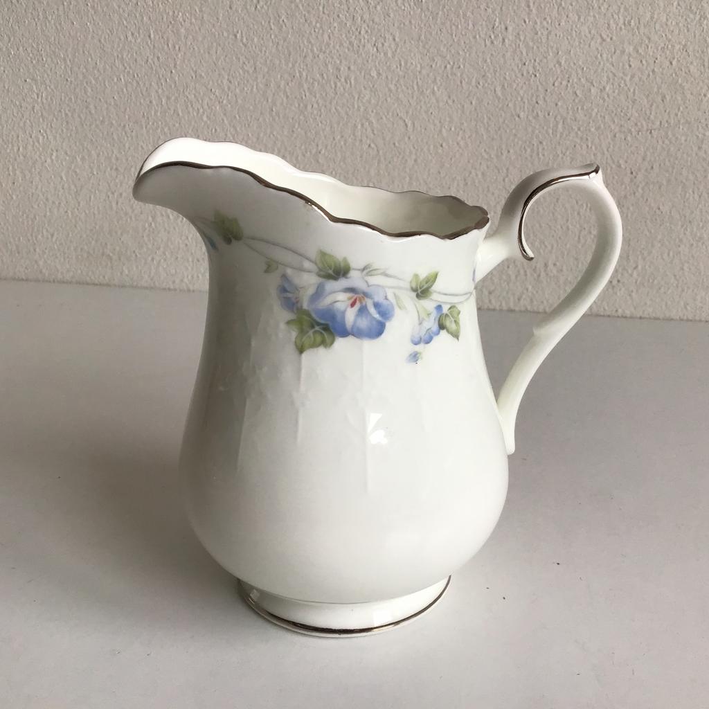 Royal Albert for all seasons Morning flower melkkan kan, Ophalen of Verzenden, Nieuw, Porselein