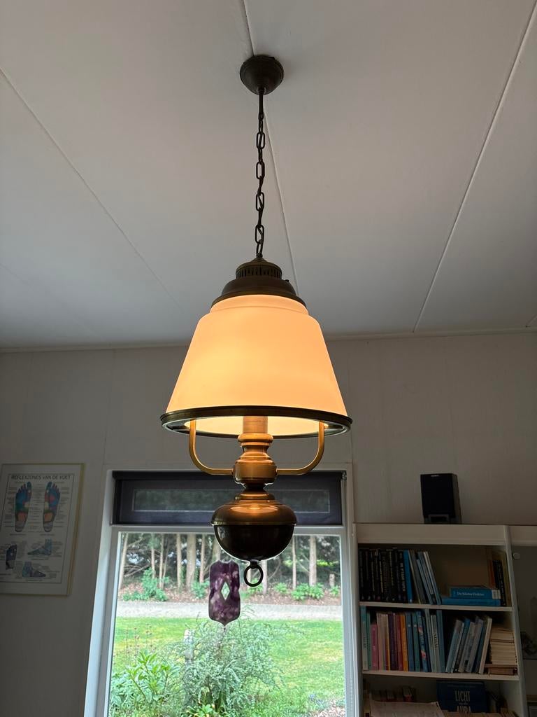 Vintage hanglamp met opaalglas en messing, Ophalen, Gebruikt, Glas, 75 cm of meer