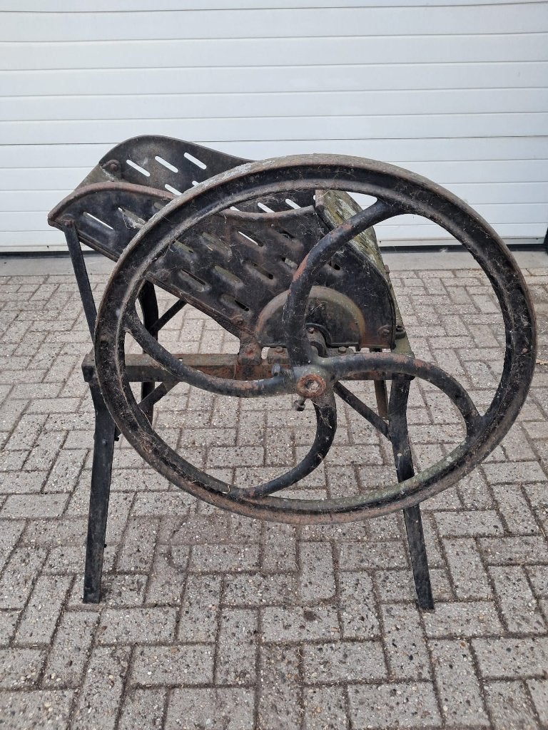 oude bietenmolen, Ophalen
