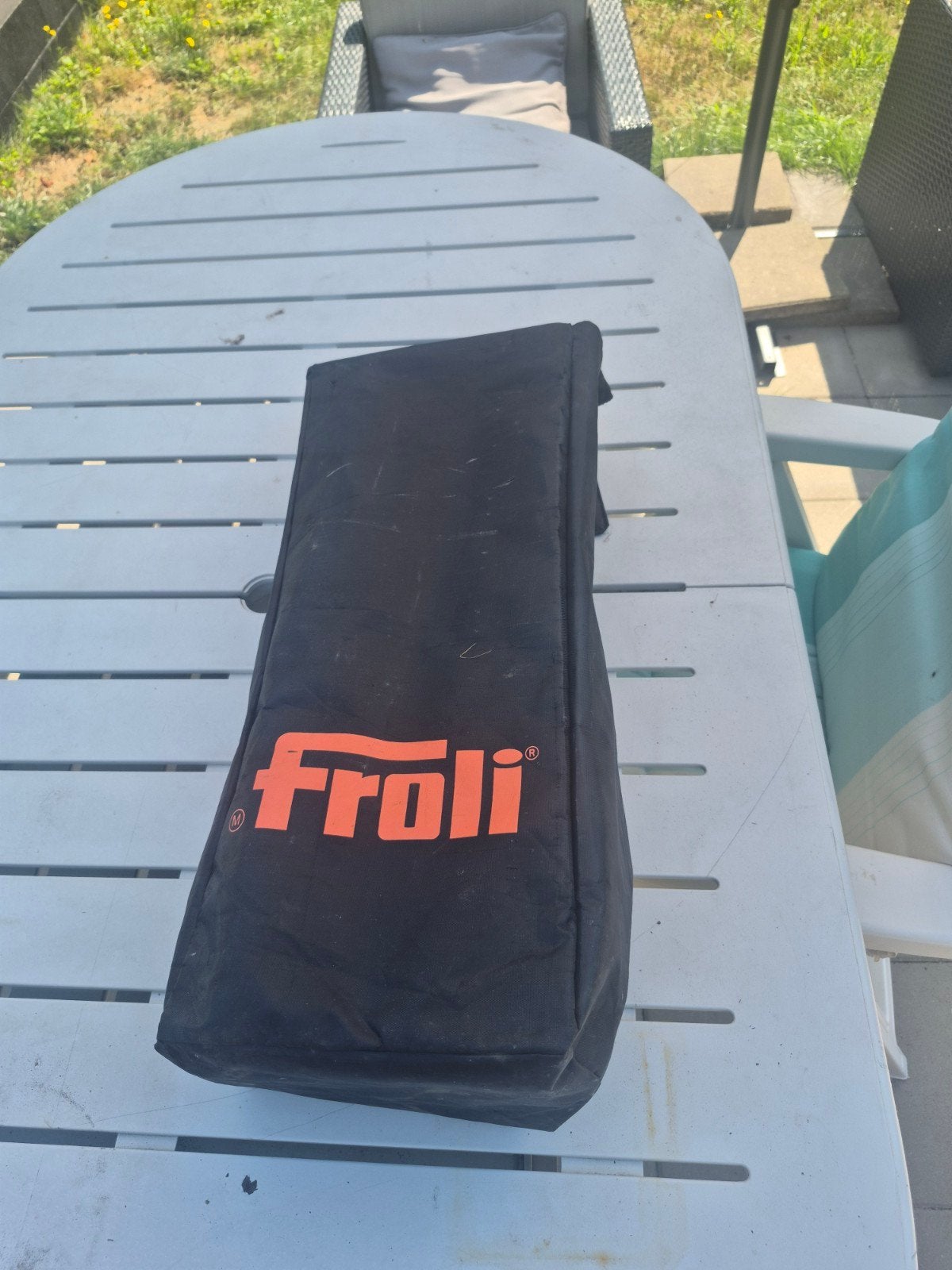 Froli oprijbokken, Ophalen