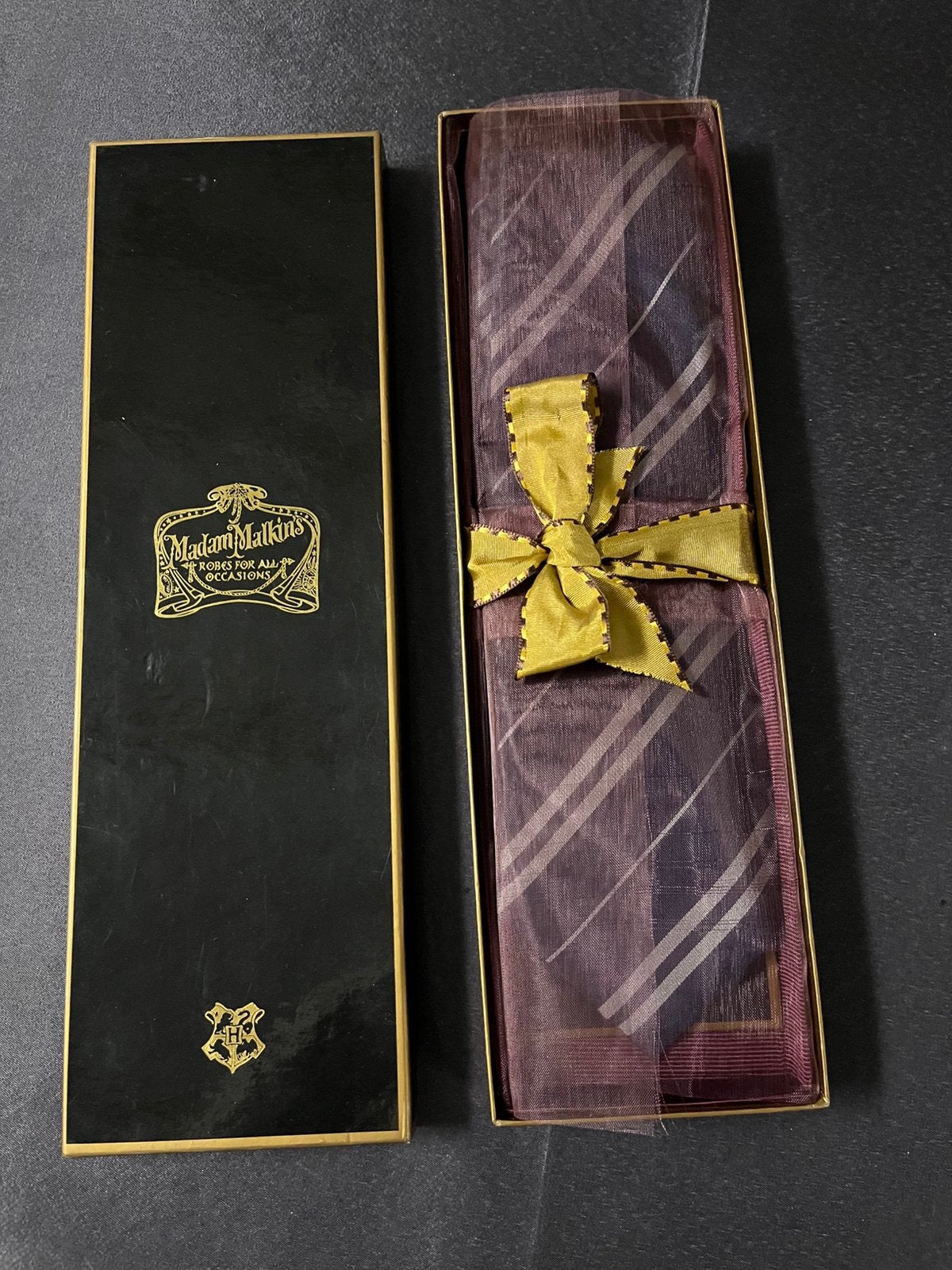 Ravenclaw stropdas Madame Malkin Noble Collection Zeldzaam, Ophalen of Verzenden, Nieuw, Gebruiksvoorwerp