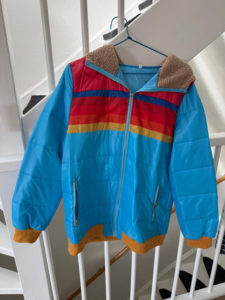 Vintage Stijl Gevoerde Jas met Regenboogstrepen, Ophalen of Verzenden, Zo goed als nieuw, Maat 38/40 (M), Blauw