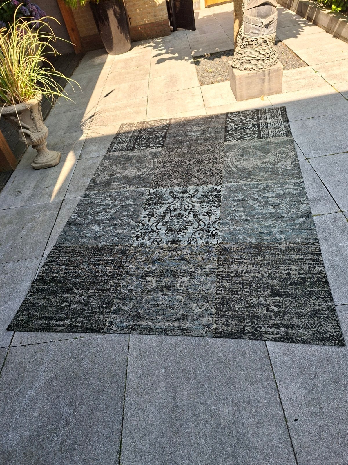 Leuk abstract vloerkleed, Huis en Inrichting, Stoffering | Tapijten en Kleden, Ophalen, Gebruikt, 150 tot 200 cm, Vintage