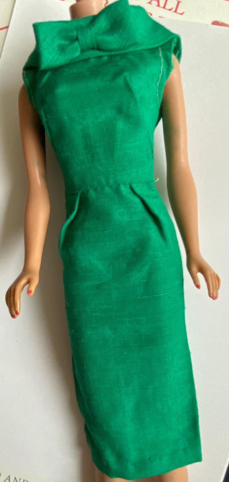 Vintage Barbie 1963 Silk Seath Pak groene jurk Mattel, Ophalen of Verzenden, Kleertjes
