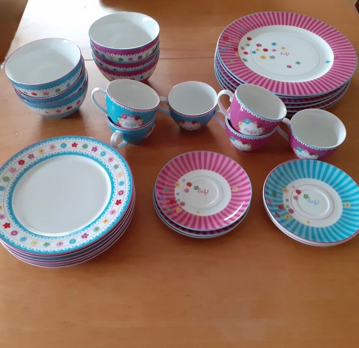 Servies van Lief - Zo goed als nieuw, Ophalen, Keramiek, Zo goed als nieuw, Overige stijlen