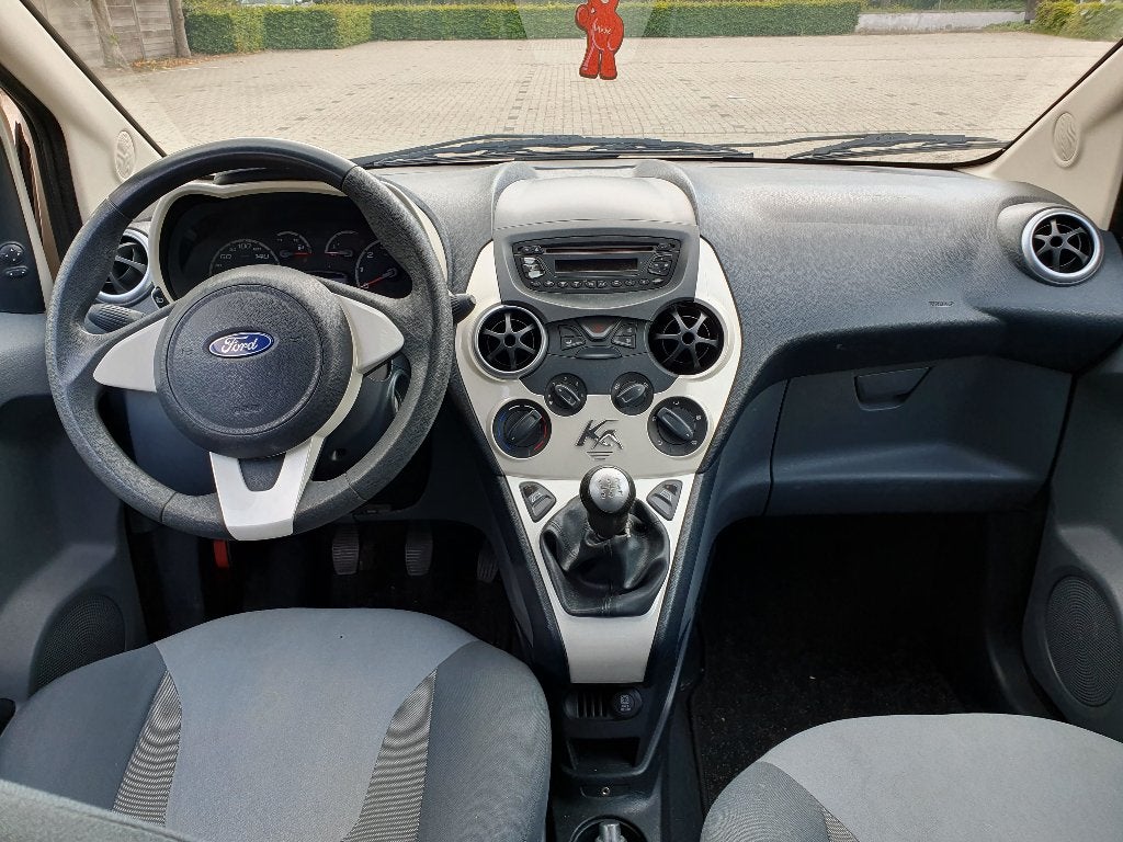Foto 12 van Ford Ka 1.2 51KW 2009 Wit