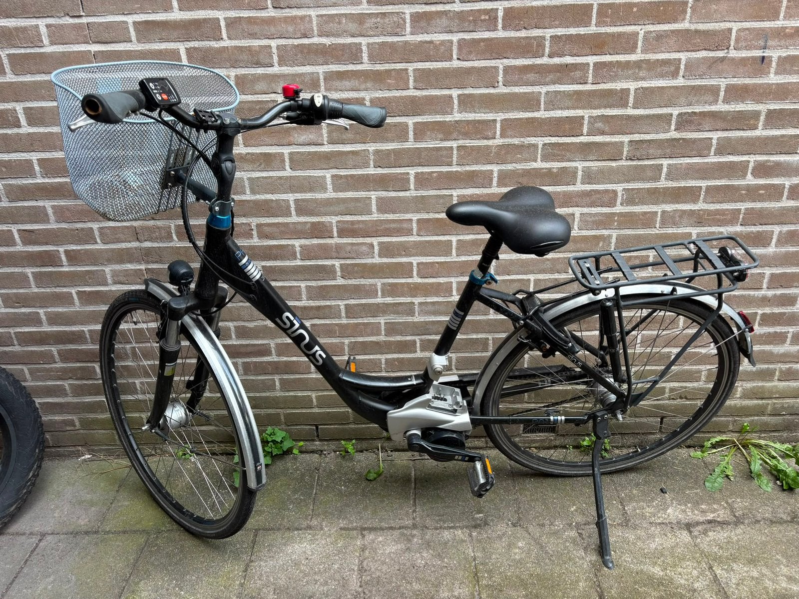 Elektrische fiets met kapotte accu, Ophalen, Gebruikt, Minder dan 30 km per accu, Overige merken