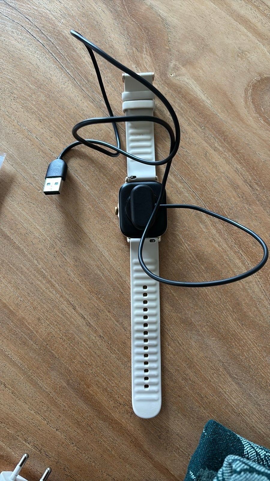 Amazfit GTS 3 Smartwatch - Ivoor wit - Zo goed als nieuw, Ophalen, Hartslag, Wit, Zo goed als nieuw