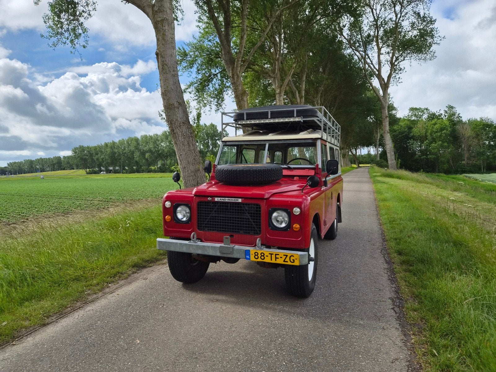 Land Rover Defender Serie 109 3.5 V8 4WD 1982 Rood, Auto's, 8 cilinders, Bedrijf, Handgeschakeld, Geïmporteerd