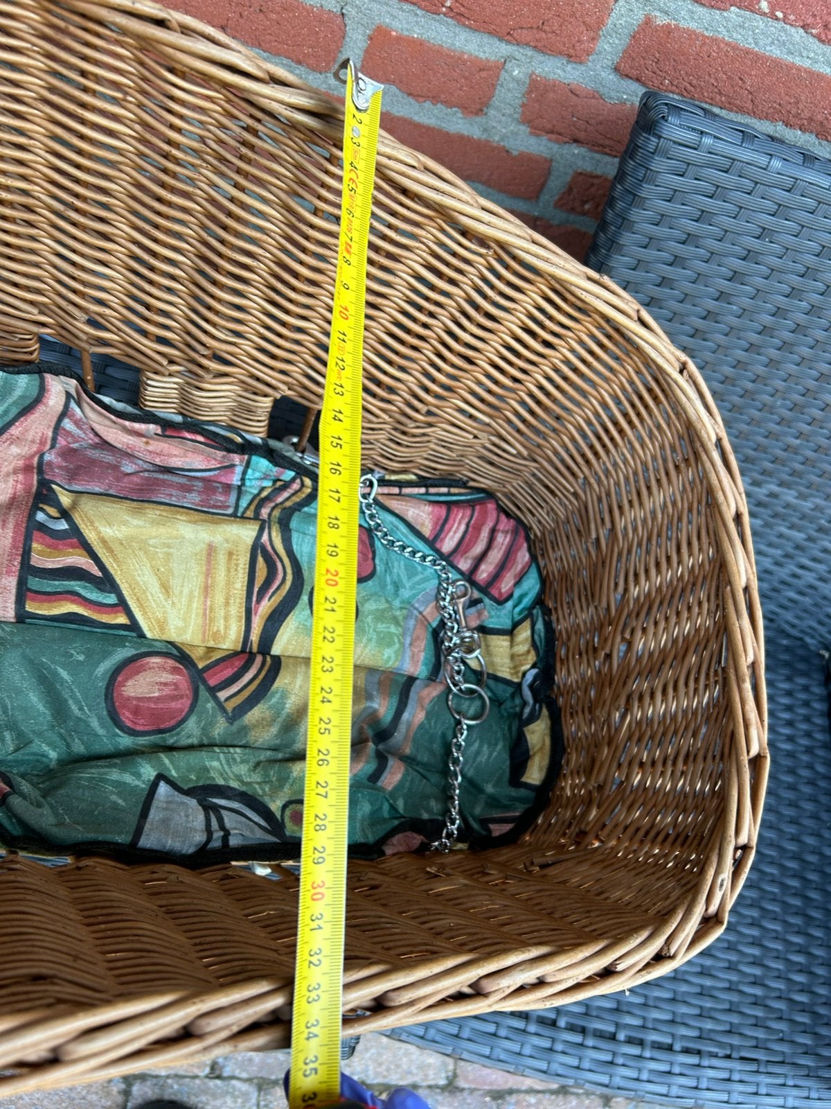 Rotan hondenmand voor achter op de fiets, Ophalen, Zo goed als nieuw