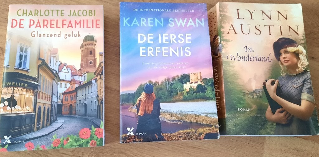 3 romans oa Karen Swan, Lynn Austin, Boeken, Ophalen of Verzenden, Zo goed als nieuw, Nederland