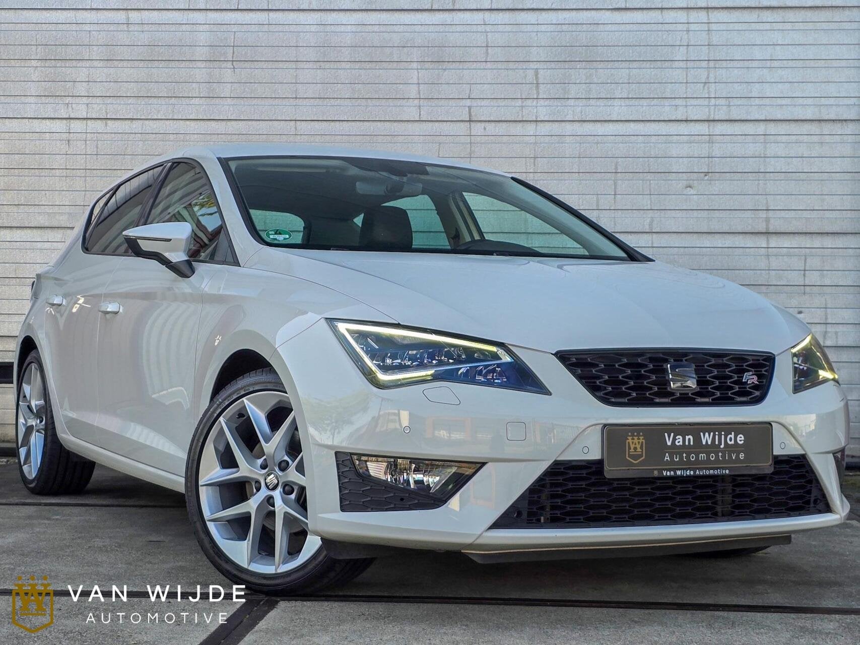 SEAT LEON 1.4 FR|CARPLAY|CRUISE|SEAT SOUND|STOELVERWARMING, Auto's, Voorwielaandrijving, 1141 kg, Zwart, 4 cilinders