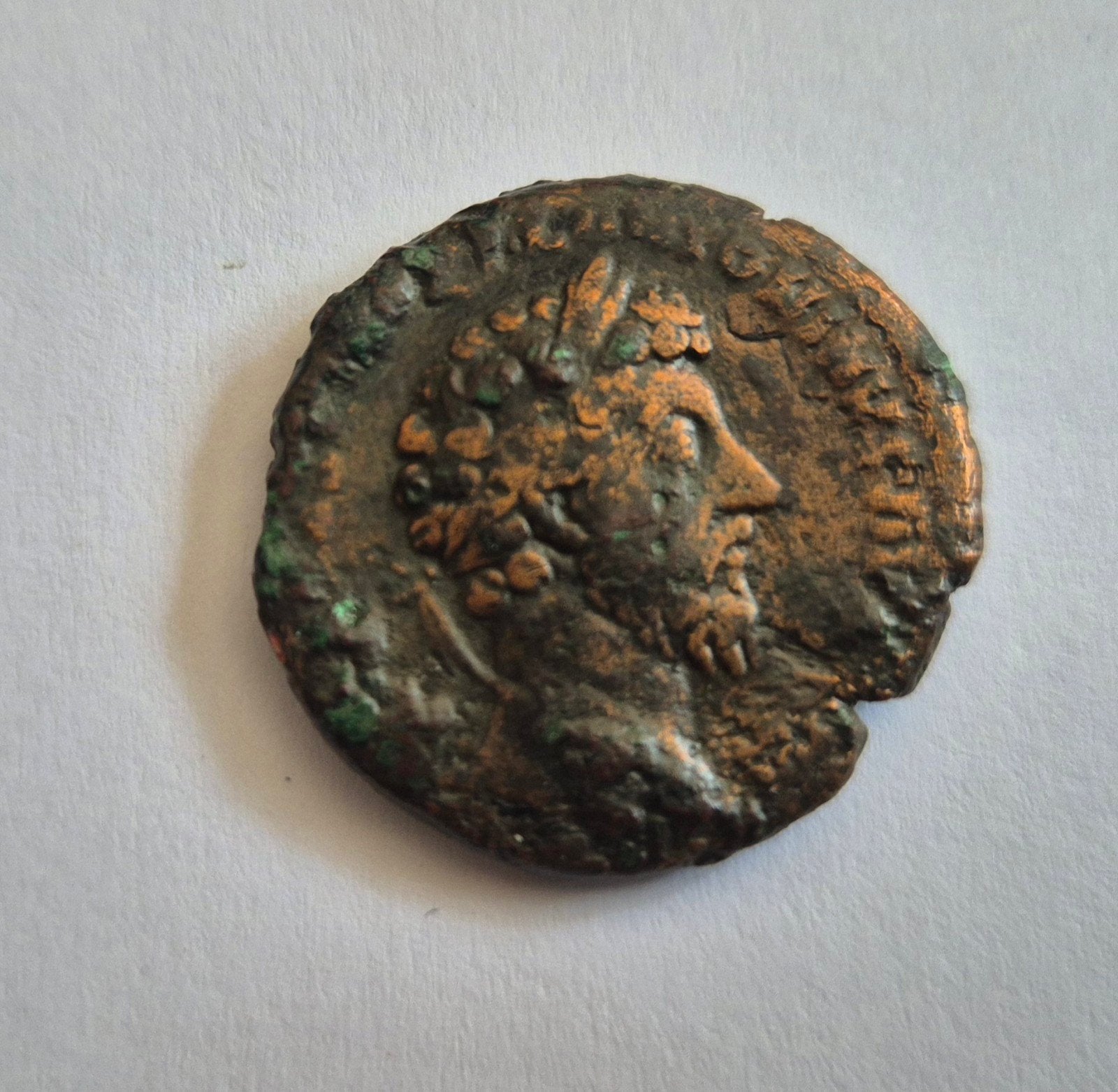 Romeinse as Marcus Aurelius brons bodemvondst, Ophalen of Verzenden, Italië, Losse munt