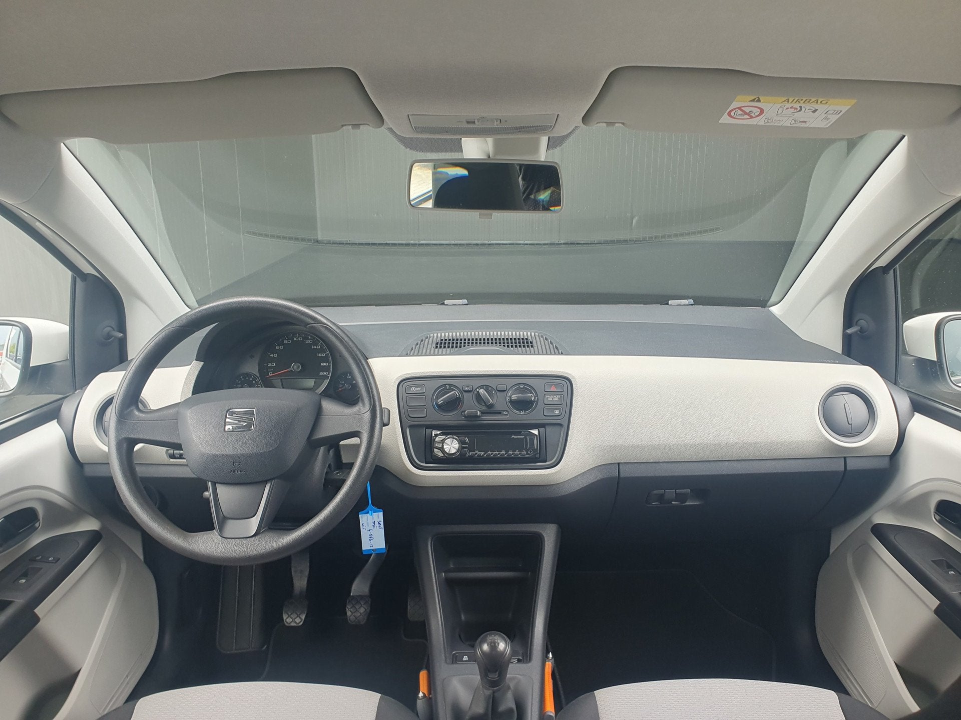 SEAT Mii 1.0 Style Dynamic AIRCO/EL.PAKKET . (bj 2015), Auto's, Voorwielaandrijving, Euro 5, Gebruikt, 840 kg