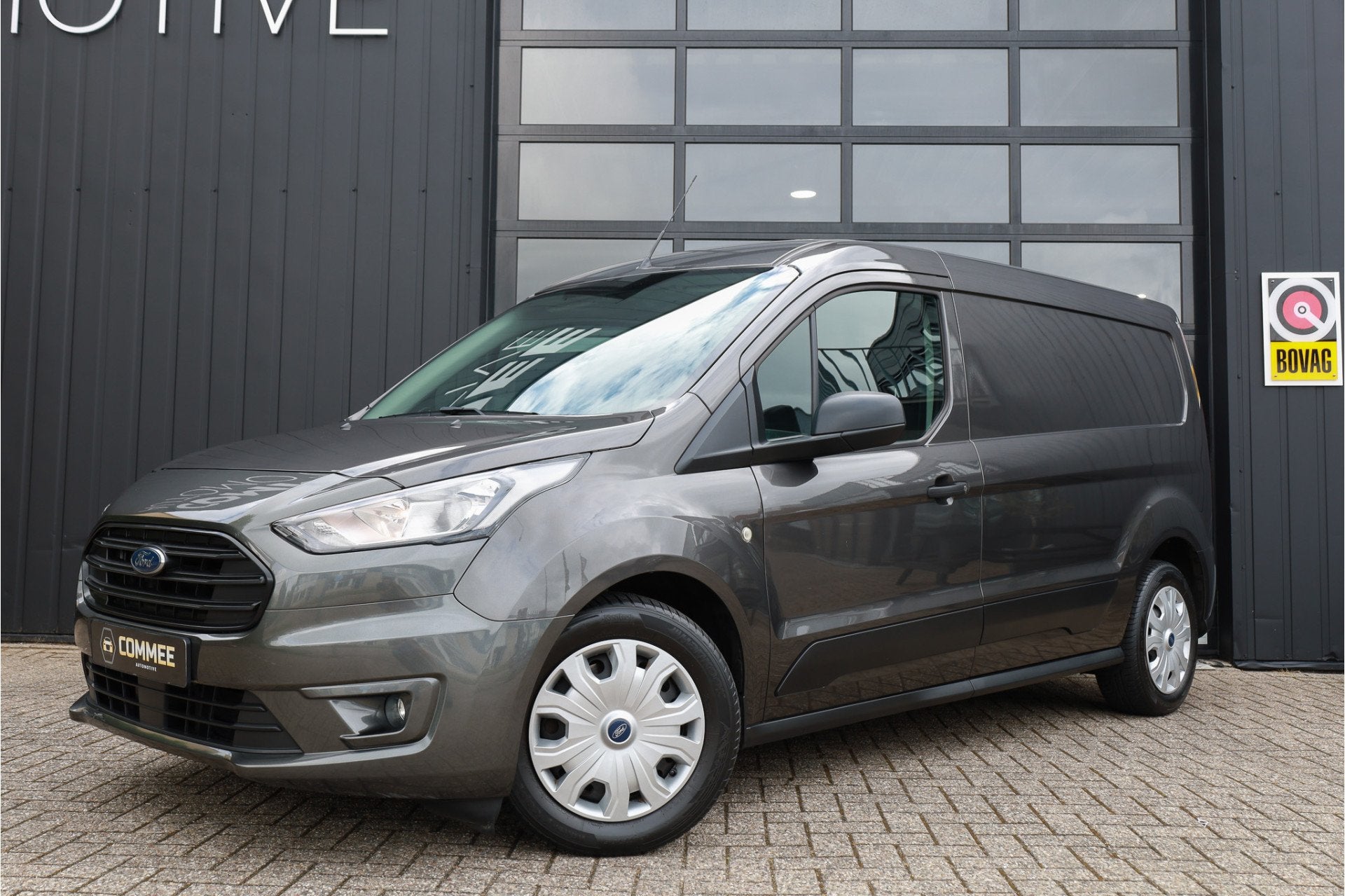 Ford Transit Connect 1.5 EcoBlue L2 Trend 3 zits 120PK Autom, Gebruikt, Zwart, 4 cilinders, Bedrijf