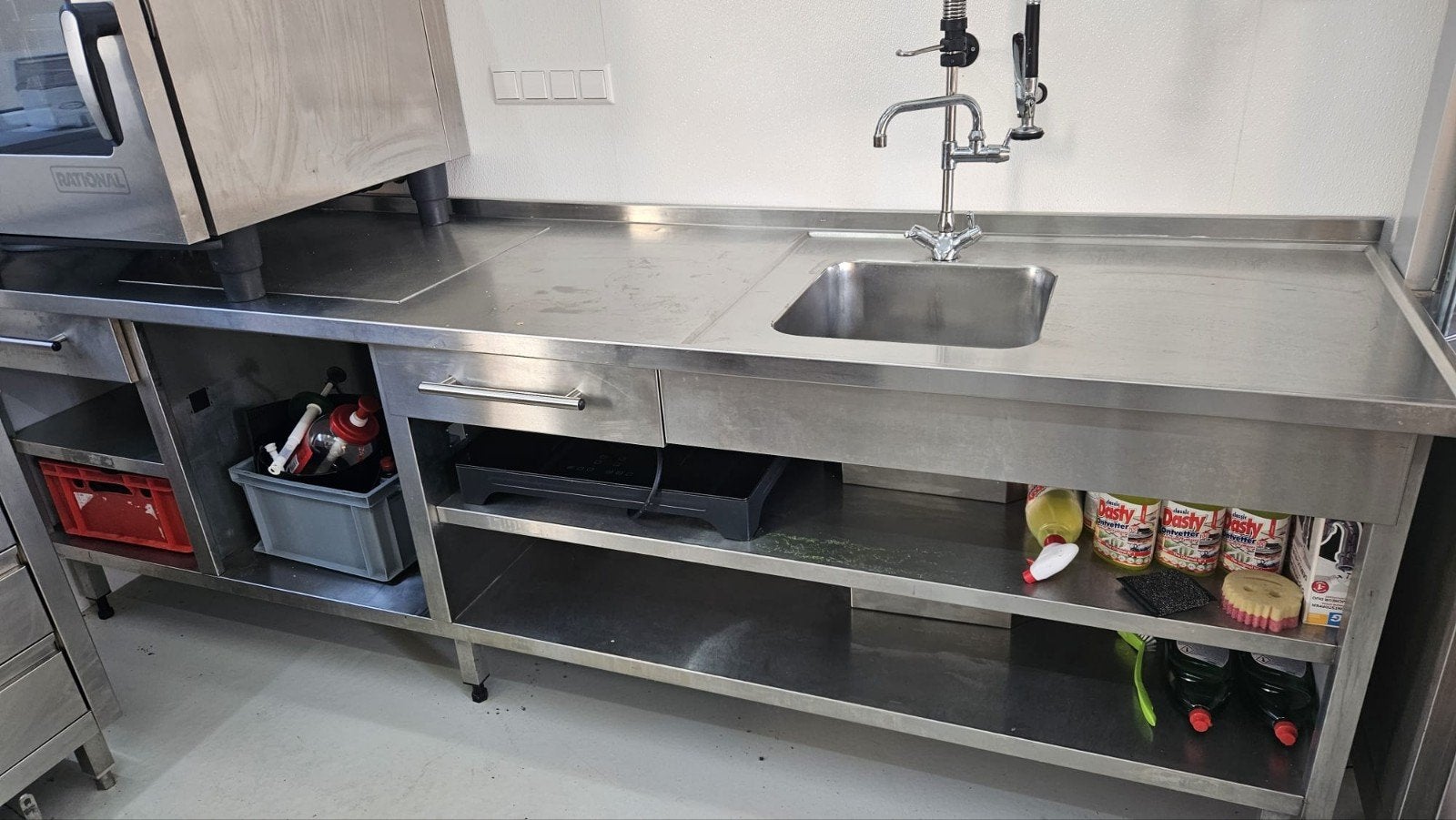 RVS Werkbank met Spoelbak en Kraan - 280x70x90 cm, Ophalen, Gebruikt, RVS Meubilair