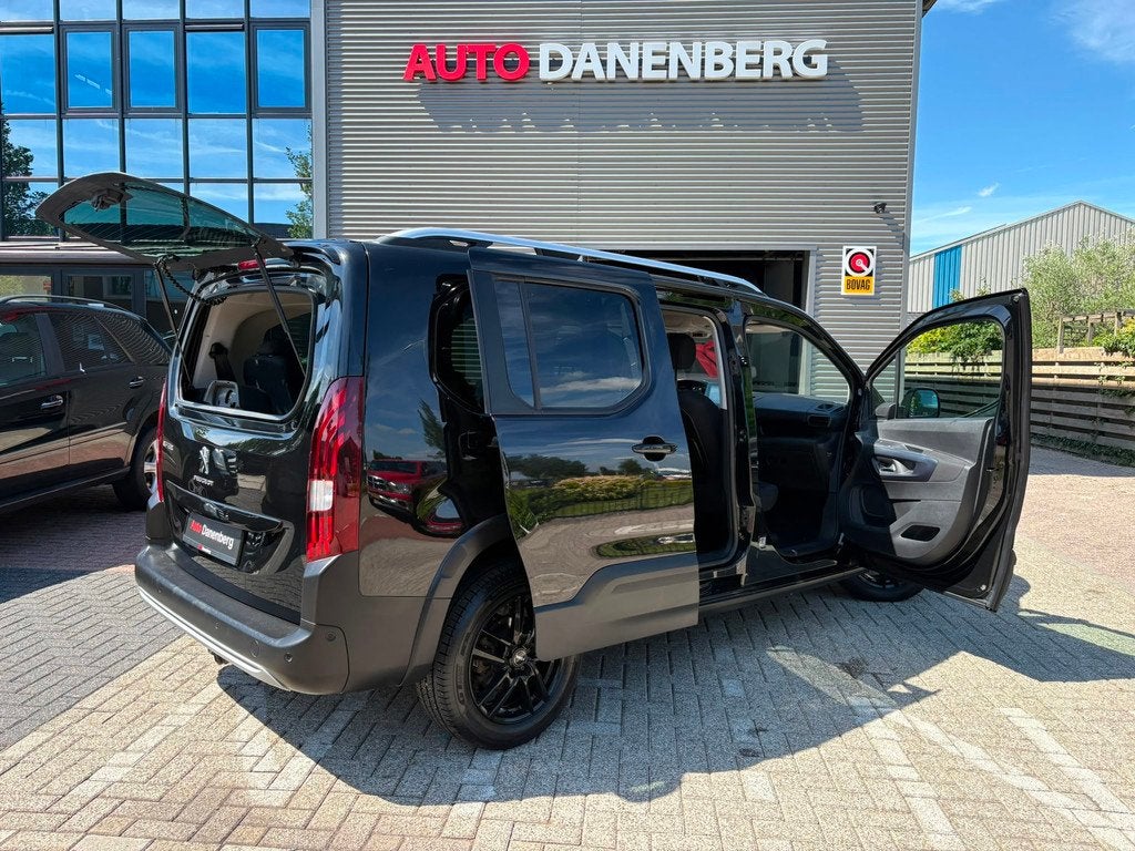 Peugeot Rifter Long 1.2 Puretech Long L2 Allure 7 PERSOONS!, Auto's, Stof, Zwart, 7 stoelen, Zwart