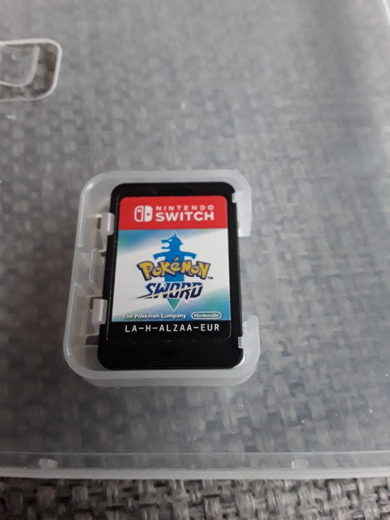 Nintendo Switch Game Pokémon Sword, 1 speler, Ophalen of Verzenden, Zo goed als nieuw, Role Playing Game (Rpg)