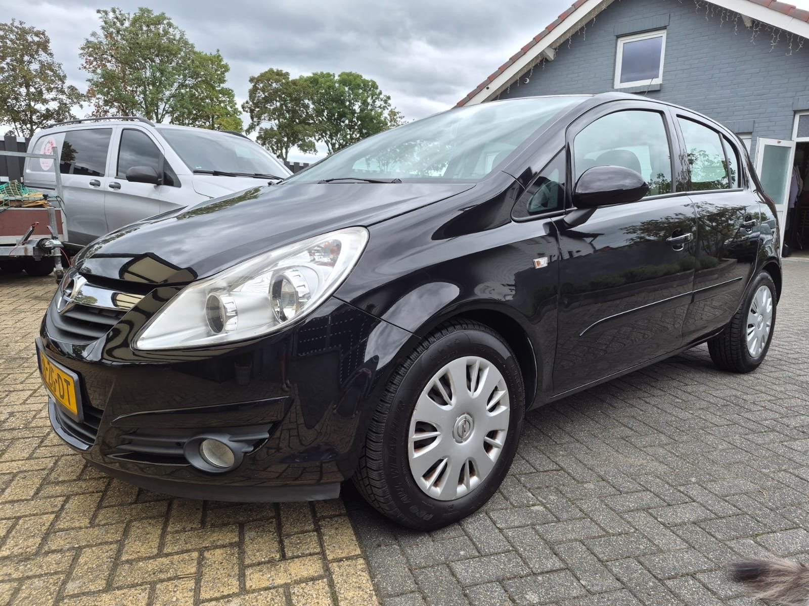 Opel Corsa 1.2 16V 5D Easytronic 2008 Zwart, Auto's, 4 cilinders, 1229 cc, Origineel Nederlands, Particulier