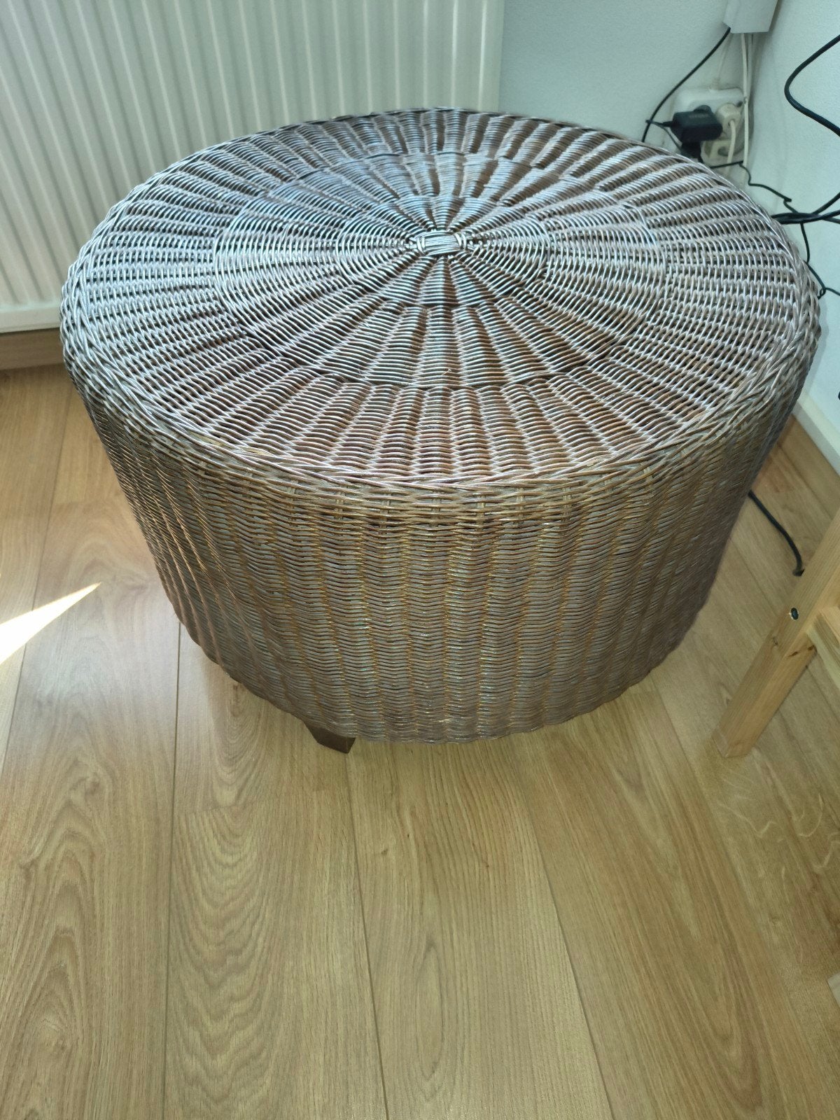Rotan bijzettafel / poef, Overige materialen, Minder dan 55 cm, Gebruikt, Rond