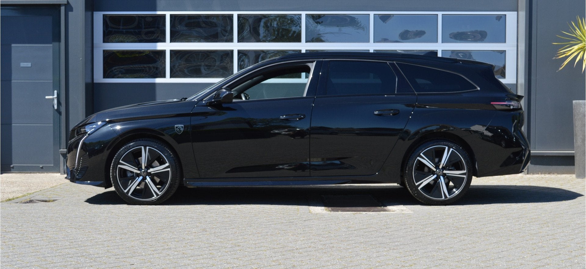 Peugeot 308 SW 1.2 PureTech GT Automaat | Pano/Carplay/Stoel, 12 maanden, Gebruikt, 1199 cc, Automatische klimaatregeling