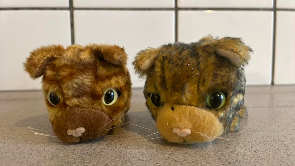 the cat artist collection knuffel pluche kat poes ‍, Ophalen of Verzenden, Zo goed als nieuw, Hond of Kat, Beeldje of Figuurtje