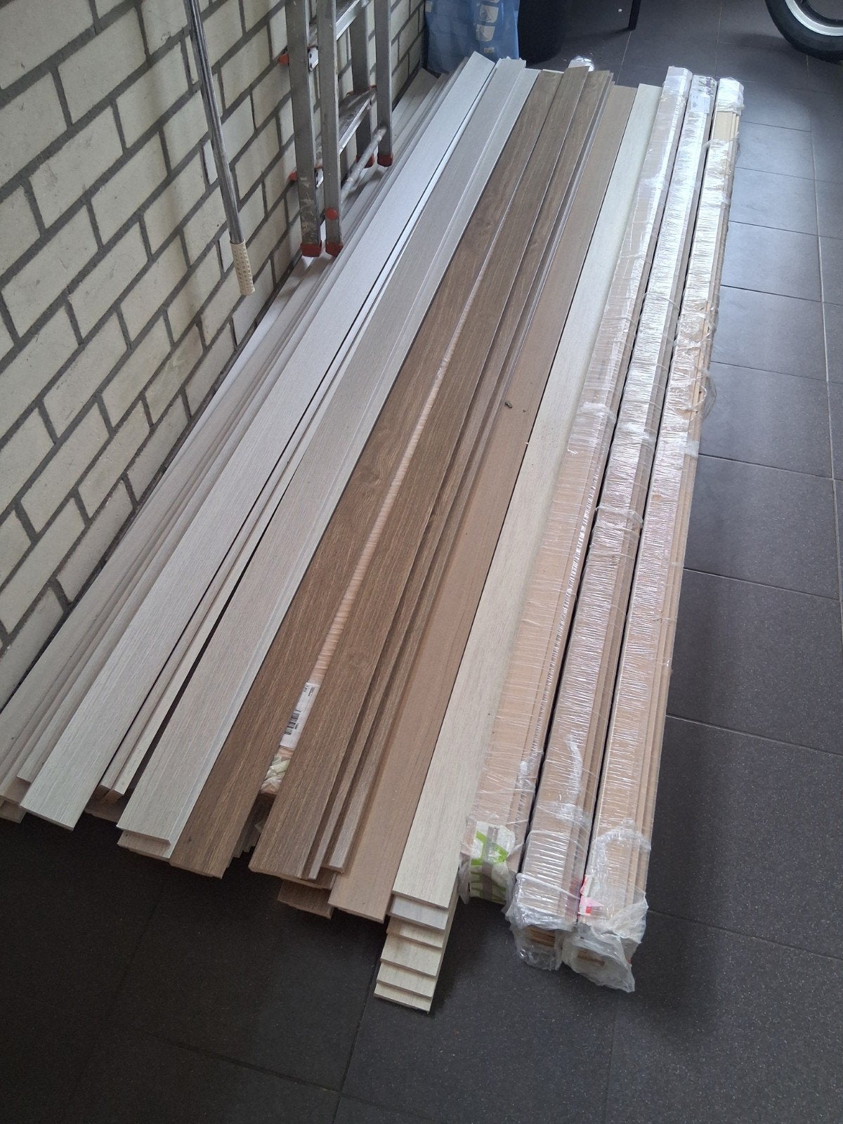 laminaat plinten 550 meter, Ophalen, Mdf, 200 tot 250 cm, Plinten