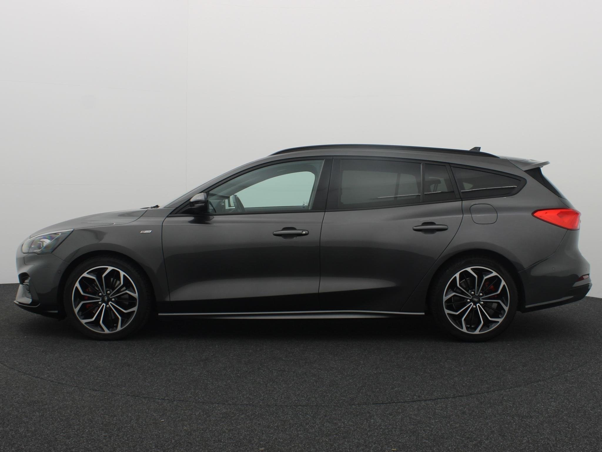 Ford Focus Wagon 2.0 EcoBlue ST Line X Business AUTOMAAT / F, Auto's, Stof, Euro 6, 4 cilinders, 150 pk