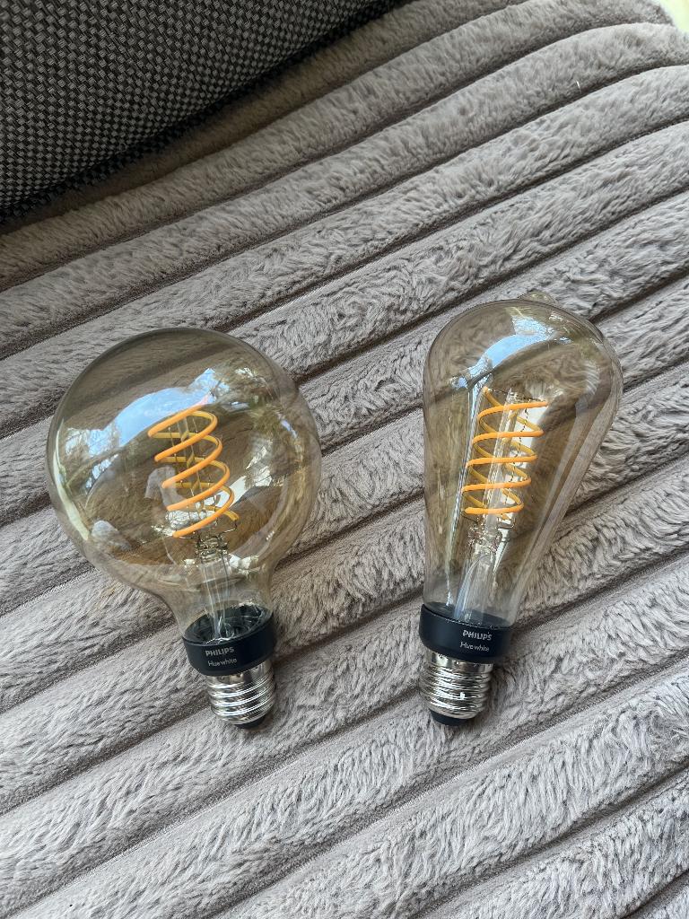 Philips Hue Thin Filament Edison  2 keer, Huis en Inrichting, Lampen | Losse lampen, Led-lamp, Minder dan 30 watt, Zo goed als nieuw